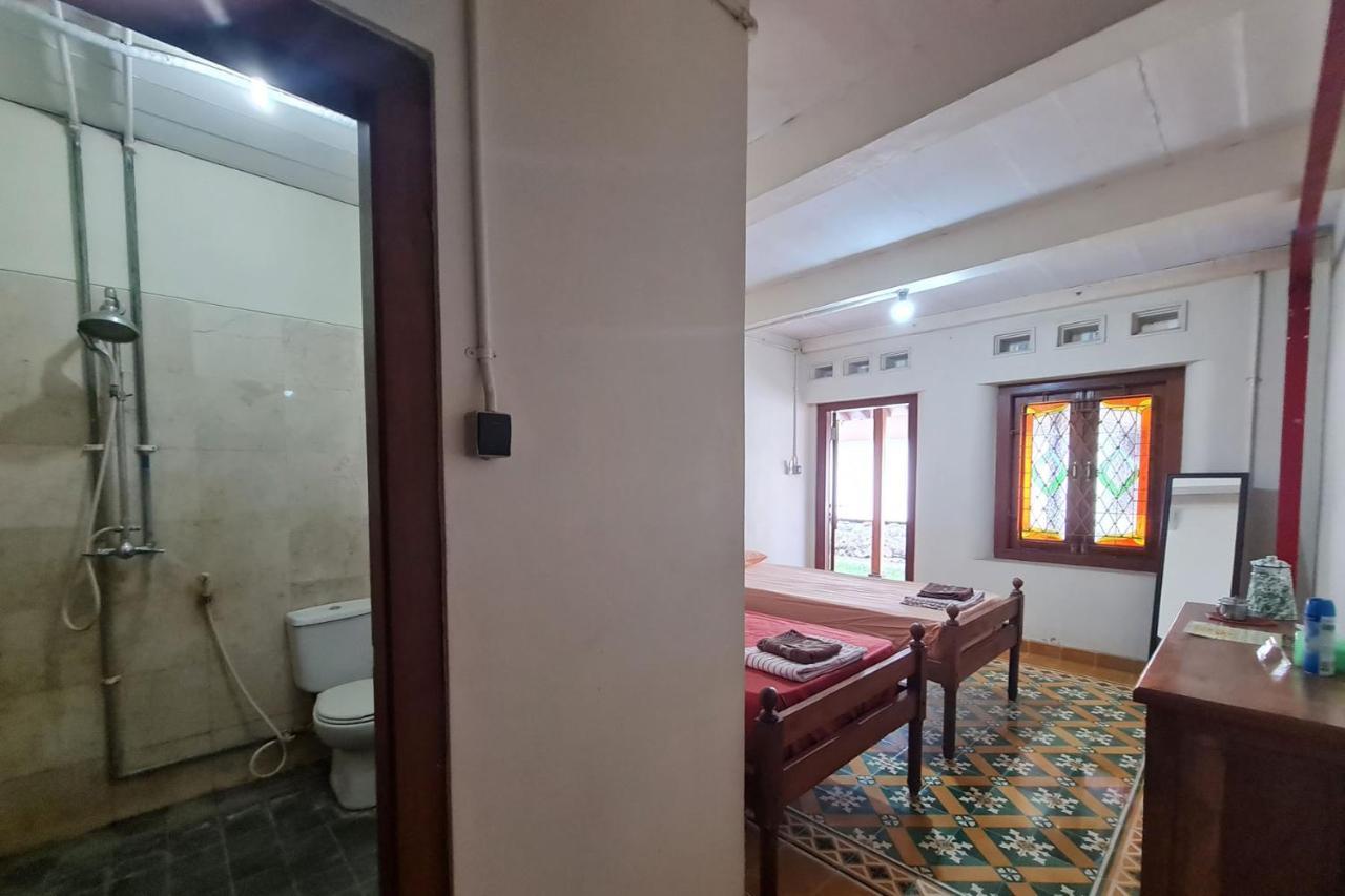 Omah Pitoe Yogya Homestay Jogjacarta Exterior foto
