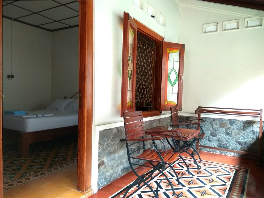 Omah Pitoe Yogya Homestay Jogjacarta Exterior foto